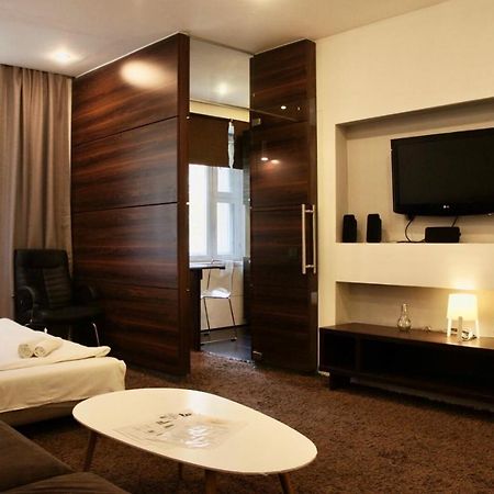 Central Apartment Nemiga Minsk Exterior foto